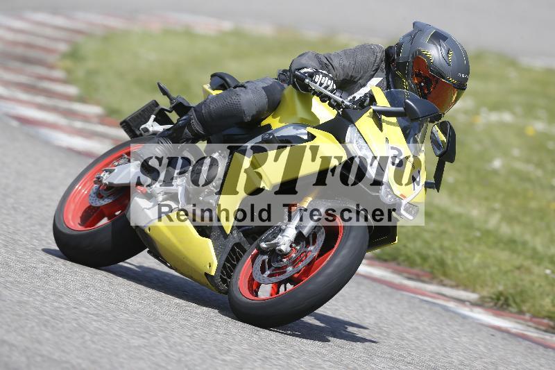 /Archiv-2025/09 22.04.2025 Cornu Master School ADR/gruen-vert/32